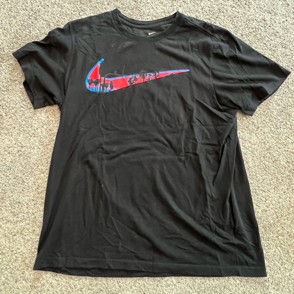 Men’s Nike T-shirt size Large